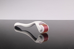 Игольчатый ролик для массажа (Количество игл: 540; Размер игл: 0,5 мм)